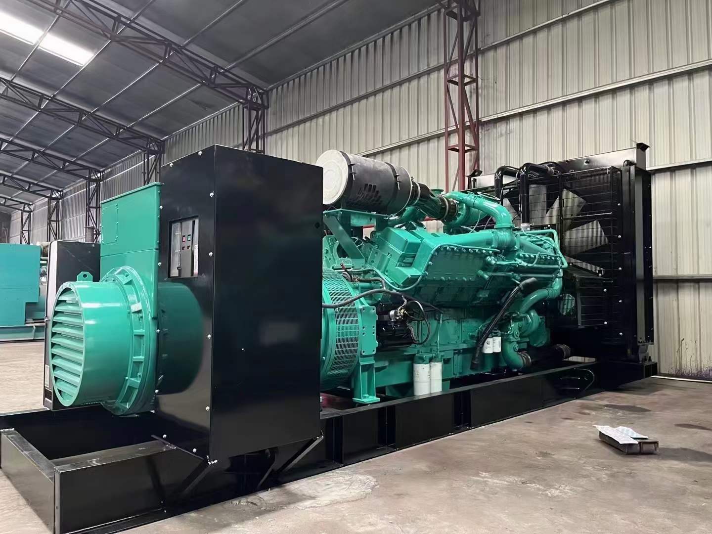 大安如何降低 800kW 柴油发电机输出电流的波动？