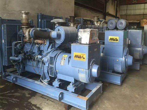 大安发电机组带负载降电压是什么原因照成的？