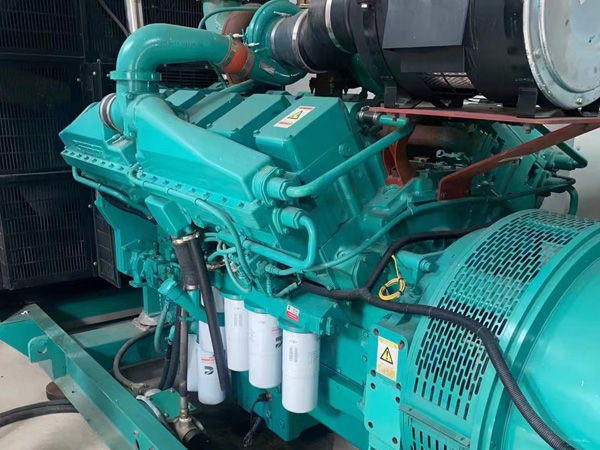 大安更换100kW柴油发电机组机油时，需要注意哪些事项？